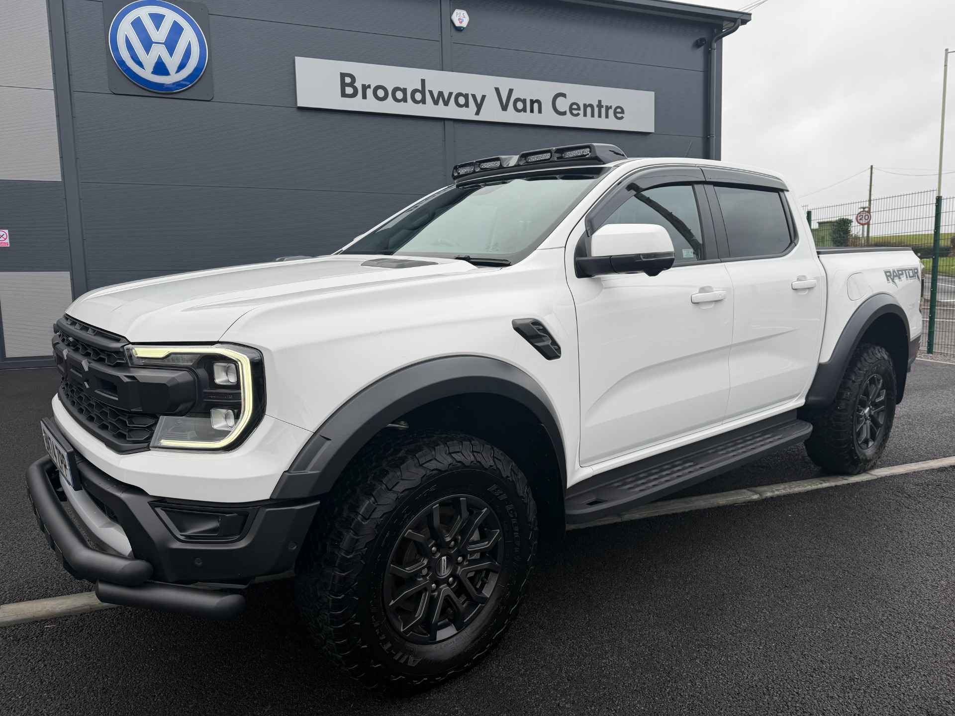 Ford Ranger 2.0 EcoBlue Raptor Pickup Double Cab 4dr Diesel Auto 4WD Euro 6 (s/s) (210 ps)