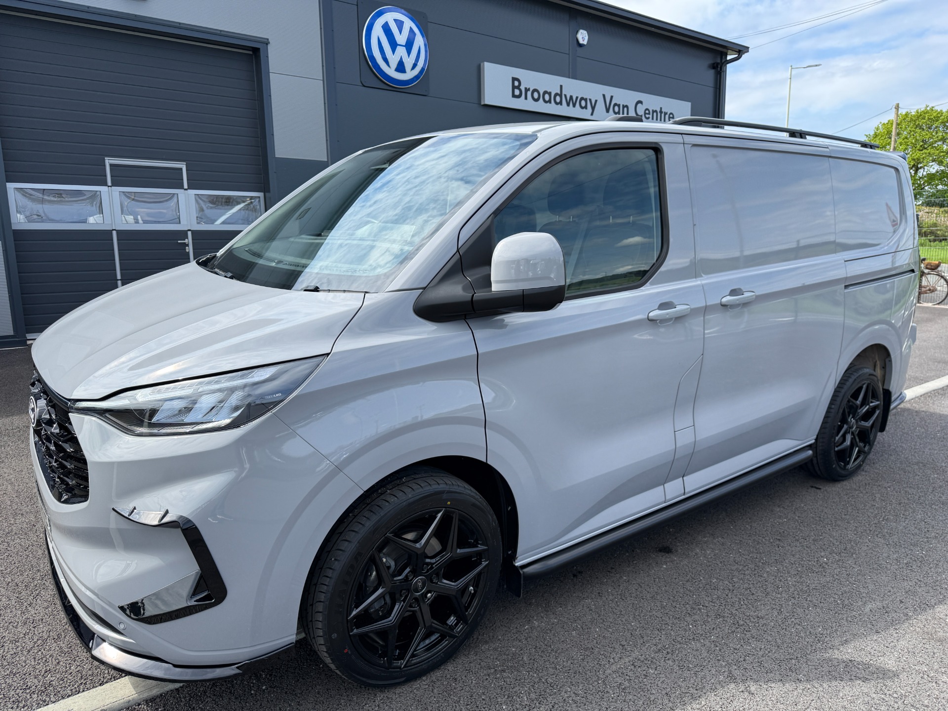 Ford Transit Custom 2.0 300 EcoBlue Limited Panel Van 5dr Diesel Manual L1 H1 Euro 6 (s/s) (136 ps)