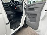 VOLKSWAGEN TRANSPORTER T6.1 TDI HIGHLINE SWB IN CANDY WHITE - EURO SIX - 3485 - 13