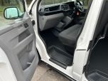 VOLKSWAGEN TRANSPORTER T6.1 TDI HIGHLINE SWB IN CANDY WHITE - EURO SIX - 3485 - 12