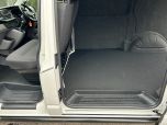 VOLKSWAGEN TRANSPORTER T6.1 TDI HIGHLINE SWB IN CANDY WHITE - EURO SIX - 3485 - 4